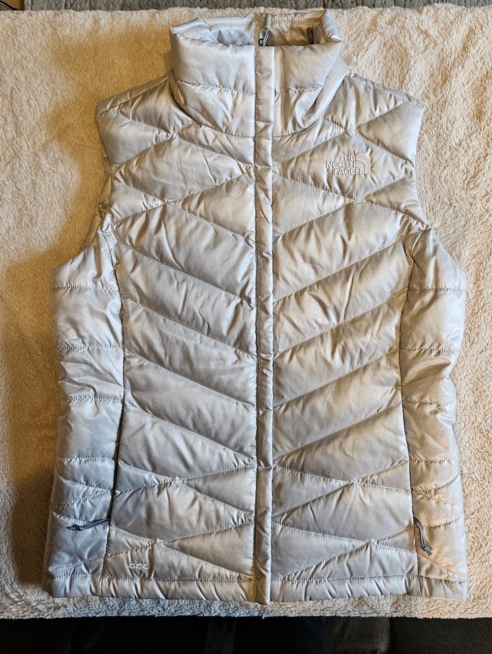 The North Face Women's Light Silver Puffer Vest Size Small